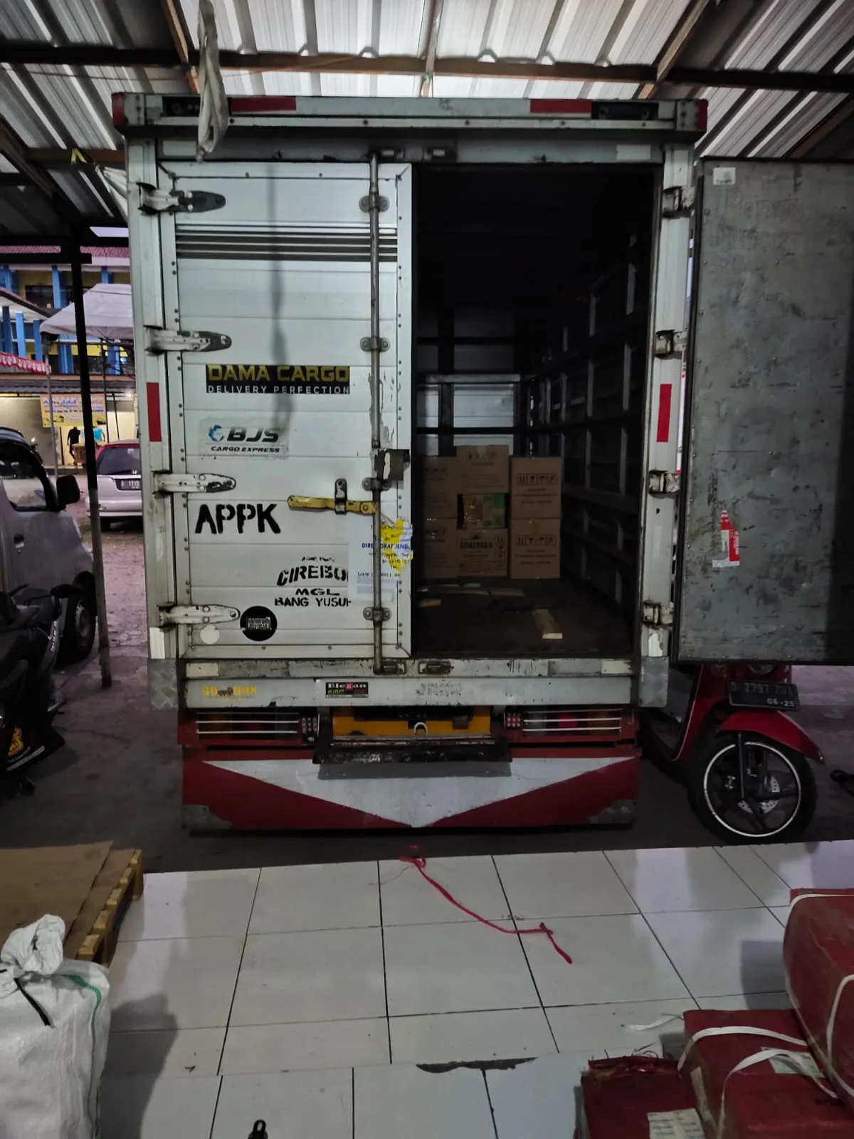 Distribusi Paket